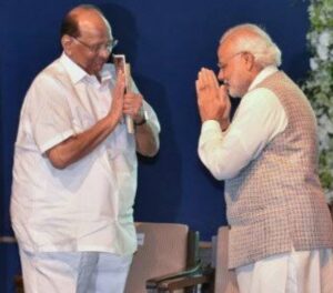 sharad-pawar-and-modiji-on-same-stage1